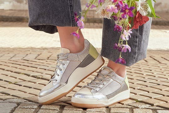 Descuentos en HEYAS con Club LA NACION