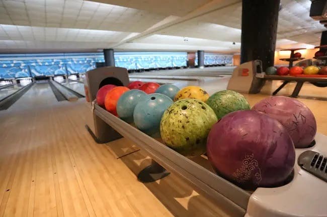 Descuentos en BOWLING AND CO NORCENTER con Club LA NACION